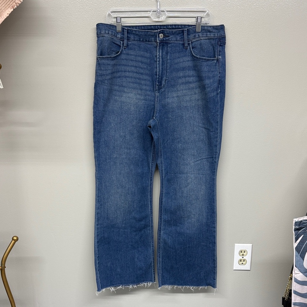 Old Navy High-Rise Wow Flare Jeans